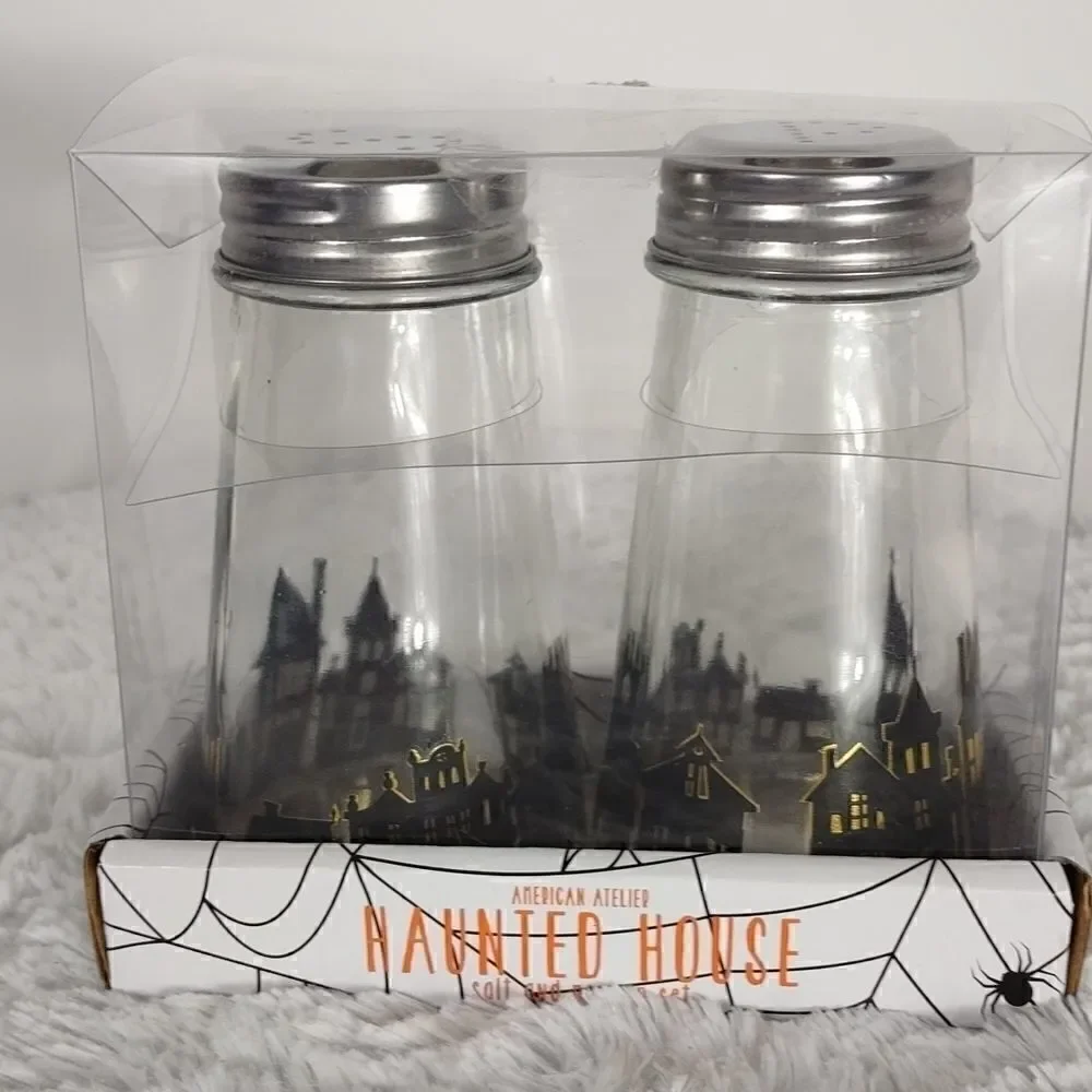 American Atelier Haunted House Salt&Pepper Set